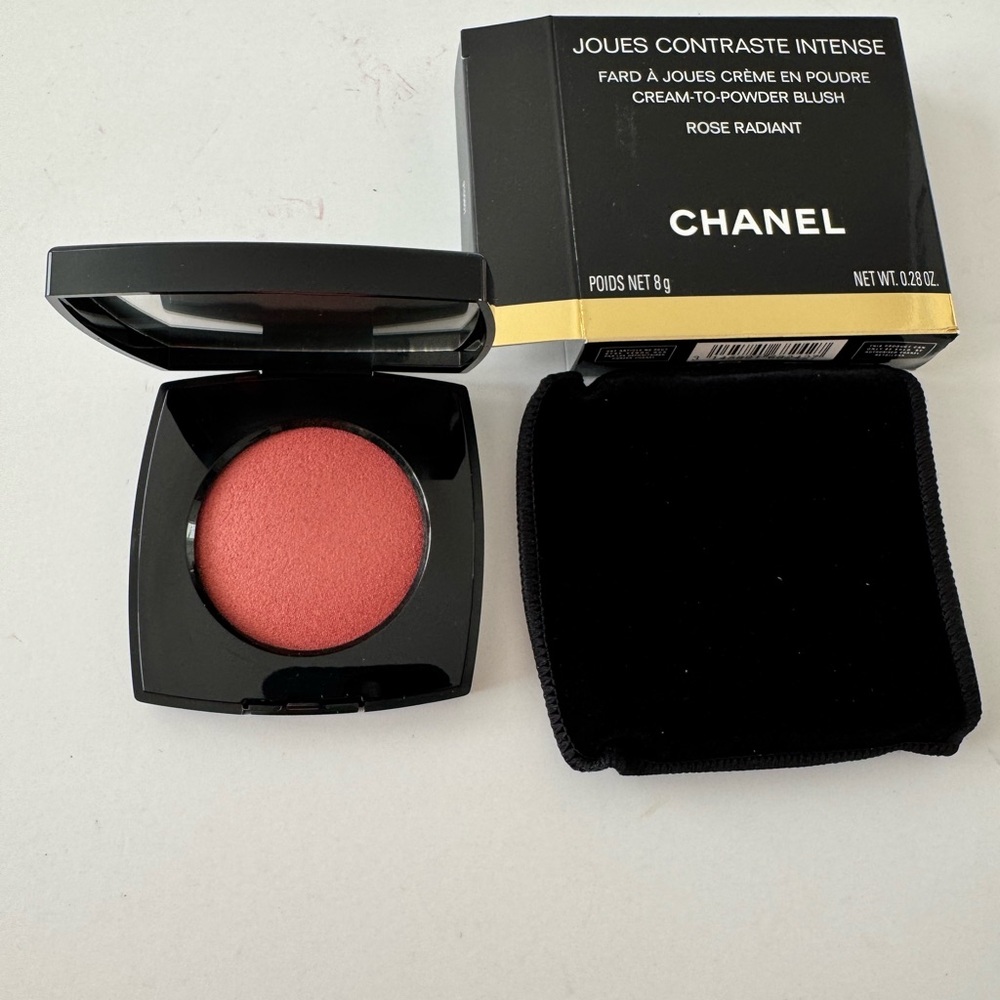 CHANEL JOUES CONTRASTE INTENSE cream to powder blush (Rose Radiant)